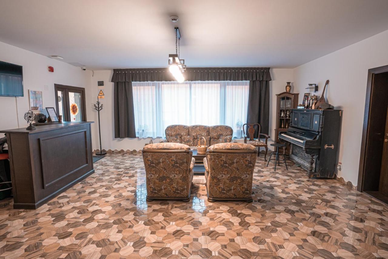 Casa Danei Hotel Брашов Екстериор снимка